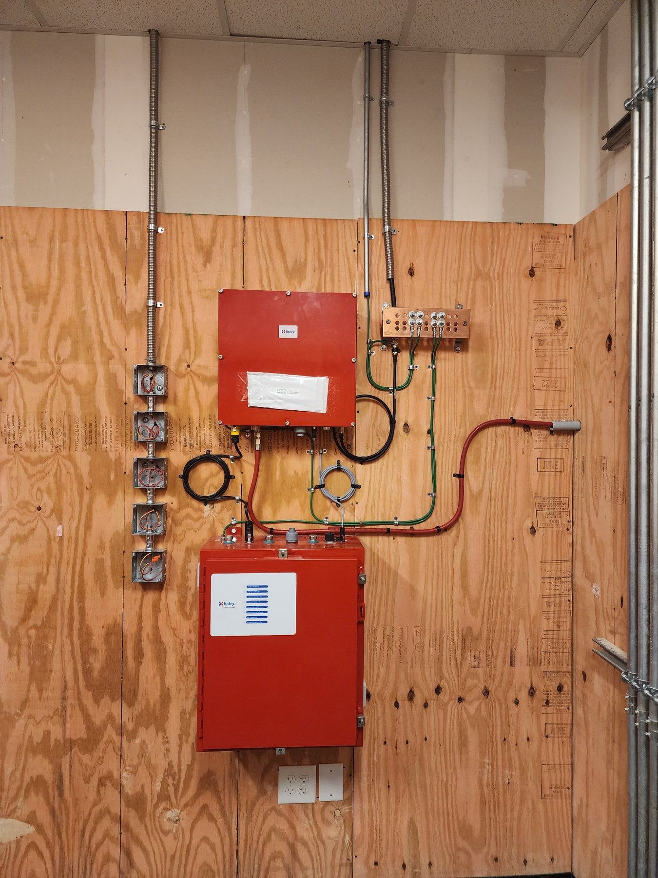 Fiplex public safety BDA installation